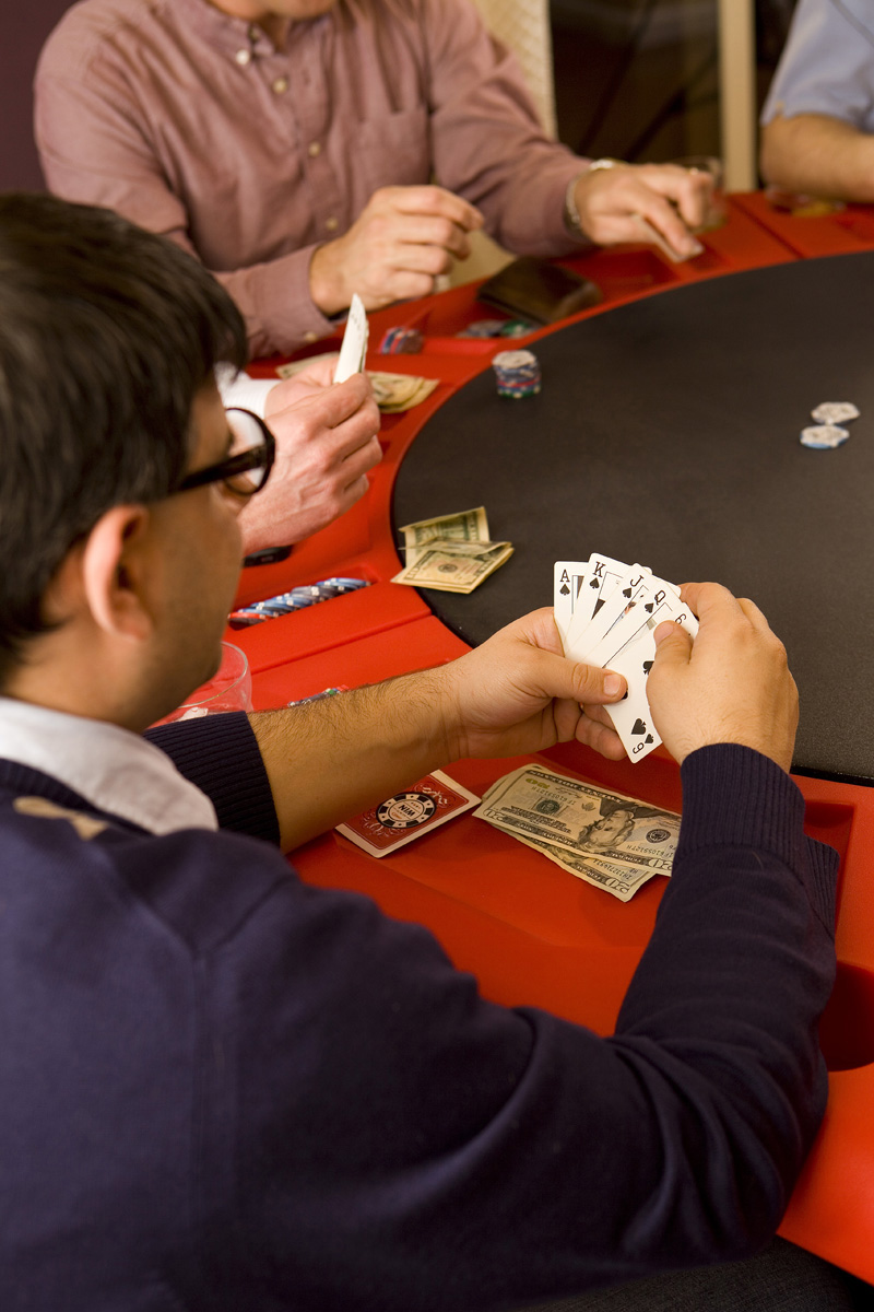 Hi Res Shots of the Lucky 7 Poker Table by Granger Plastics