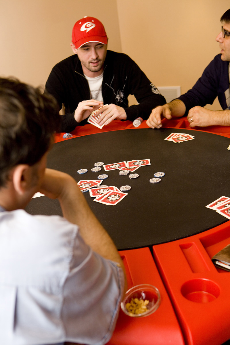 Hi Res Shots of the Lucky 7 Poker Table by Granger Plastics