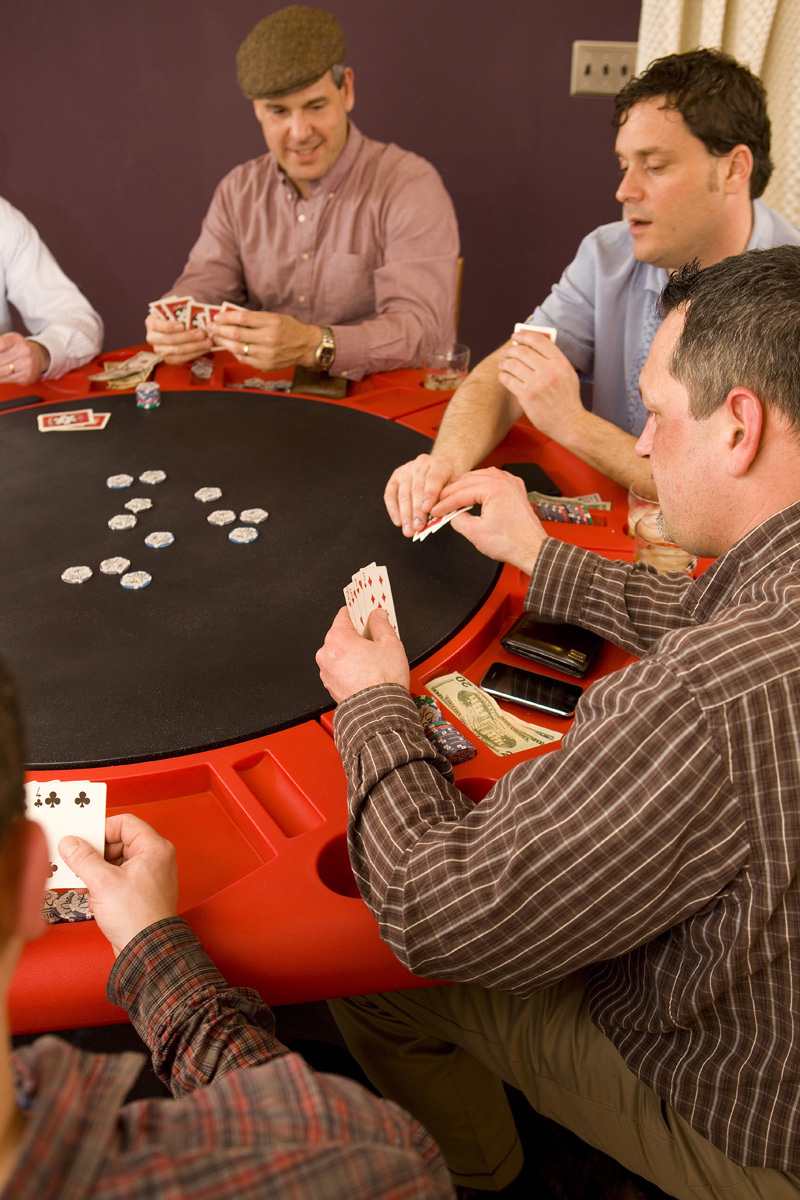 Hi Res Shots of the Lucky 7 Poker Table by Granger Plastics