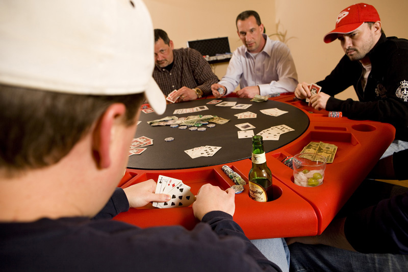 Hi Res Shots of the Lucky 7 Poker Table by Granger Plastics